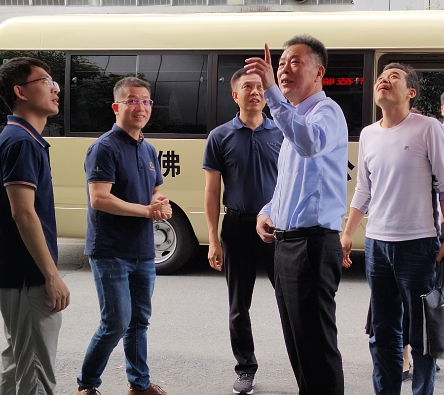 佛山市政協(xié)副主席萬志康率隊調(diào)研科伺智能